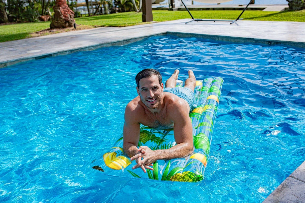 Pool Candy PoolCandy Inflatable Tropical Print Pool Raft - 74x30 Inches - Image 5