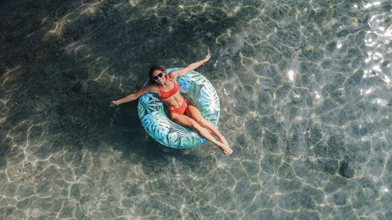 Pool Candy PoolCandy 48 Inch Jumbo Pool Tube With Palm Print - Image 4